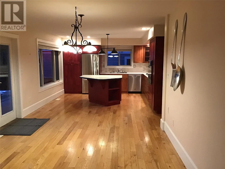919 Dominion Street, Kamloops, BC, V2C 2Y3 - 16