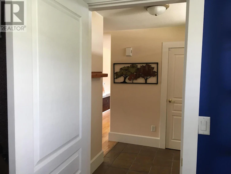 919 Dominion Street, Kamloops, BC, V2C 2Y3 - 19