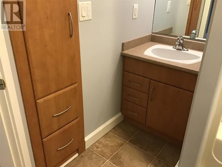 919 Dominion Street, Kamloops, BC, V2C 2Y3 - 40