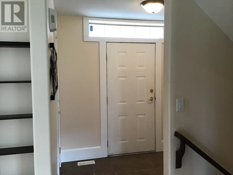 919 Dominion Street, Kamloops, BC, V2C 2Y3 - 45