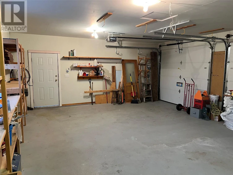 919 Dominion Street, Kamloops, BC, V2C 2Y3 - 82