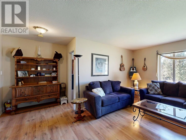5033 Hansen Court, 108 Mile Ranch, BC, V0K 2Z0 - 13
