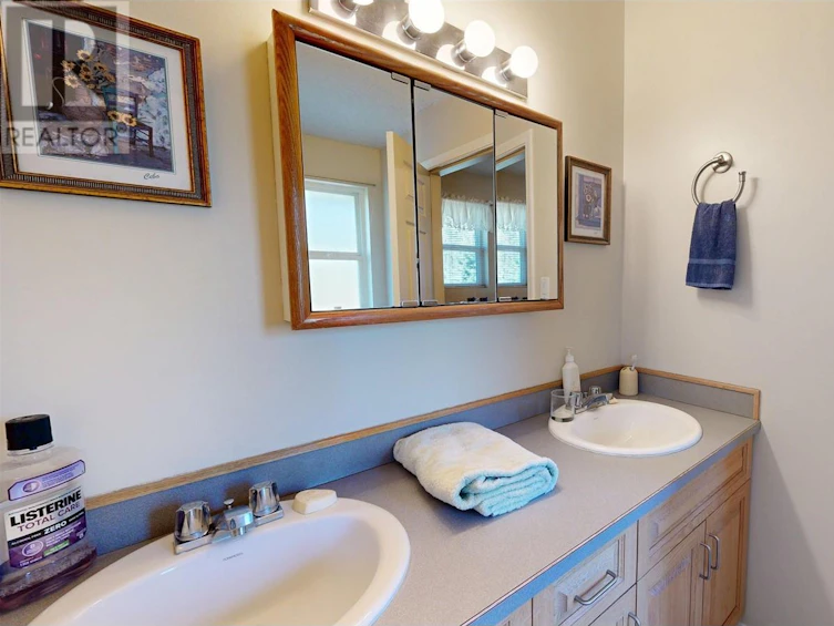 5033 Hansen Court, 108 Mile Ranch, BC, V0K 2Z0 - 17