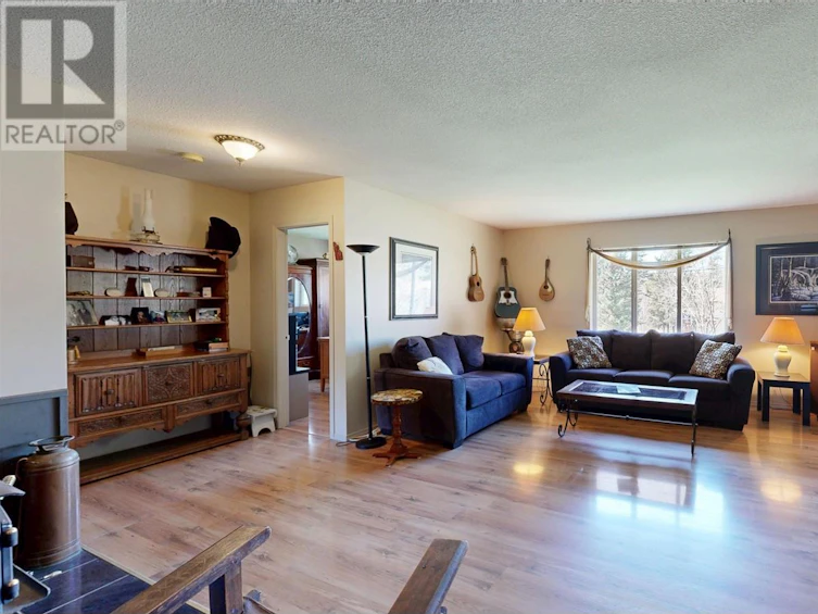5033 Hansen Court, 108 Mile Ranch, BC, V0K 2Z0 - 20