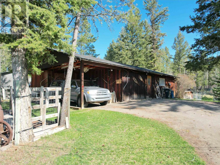5033 Hansen Court, 108 Mile Ranch, BC, V0K 2Z0 - 3