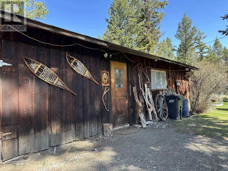 5033 Hansen Court, 108 Mile Ranch, BC, V0K 2Z0 - 4