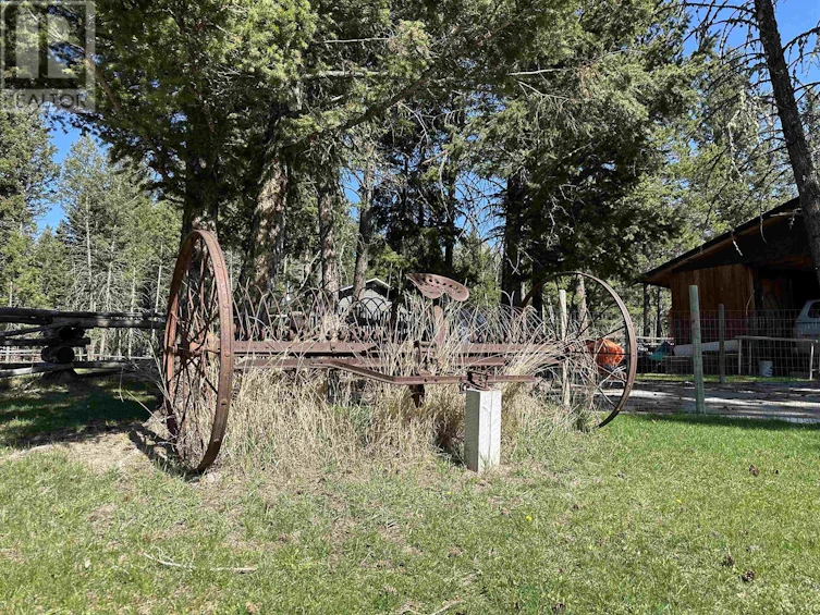 5033 Hansen Court, 108 Mile Ranch, BC, V0K 2Z0 - 5