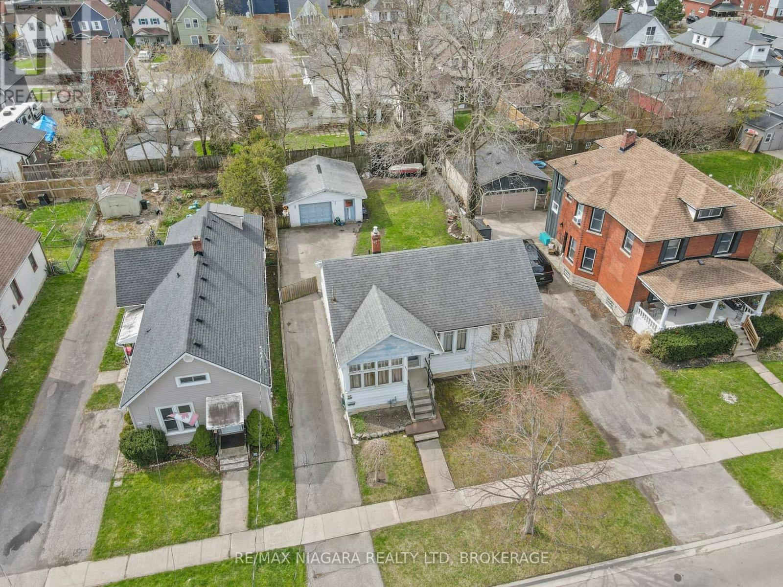 215 Phipps Street, Fort Erie, ON, L2A 2V4