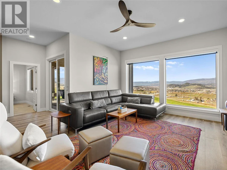 1950 Tallgrass Trail, Kelowna, BC, V1P 1T7 - 13