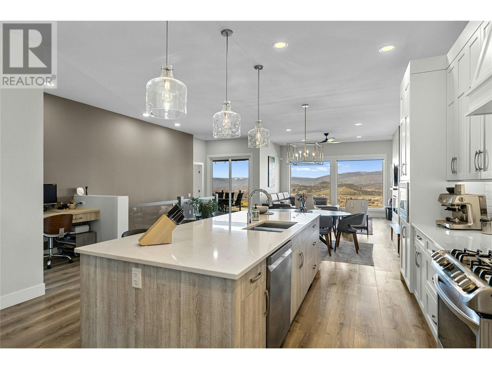 1950 Tallgrass Trail, Kelowna, BC, V1P 1T7 - 6