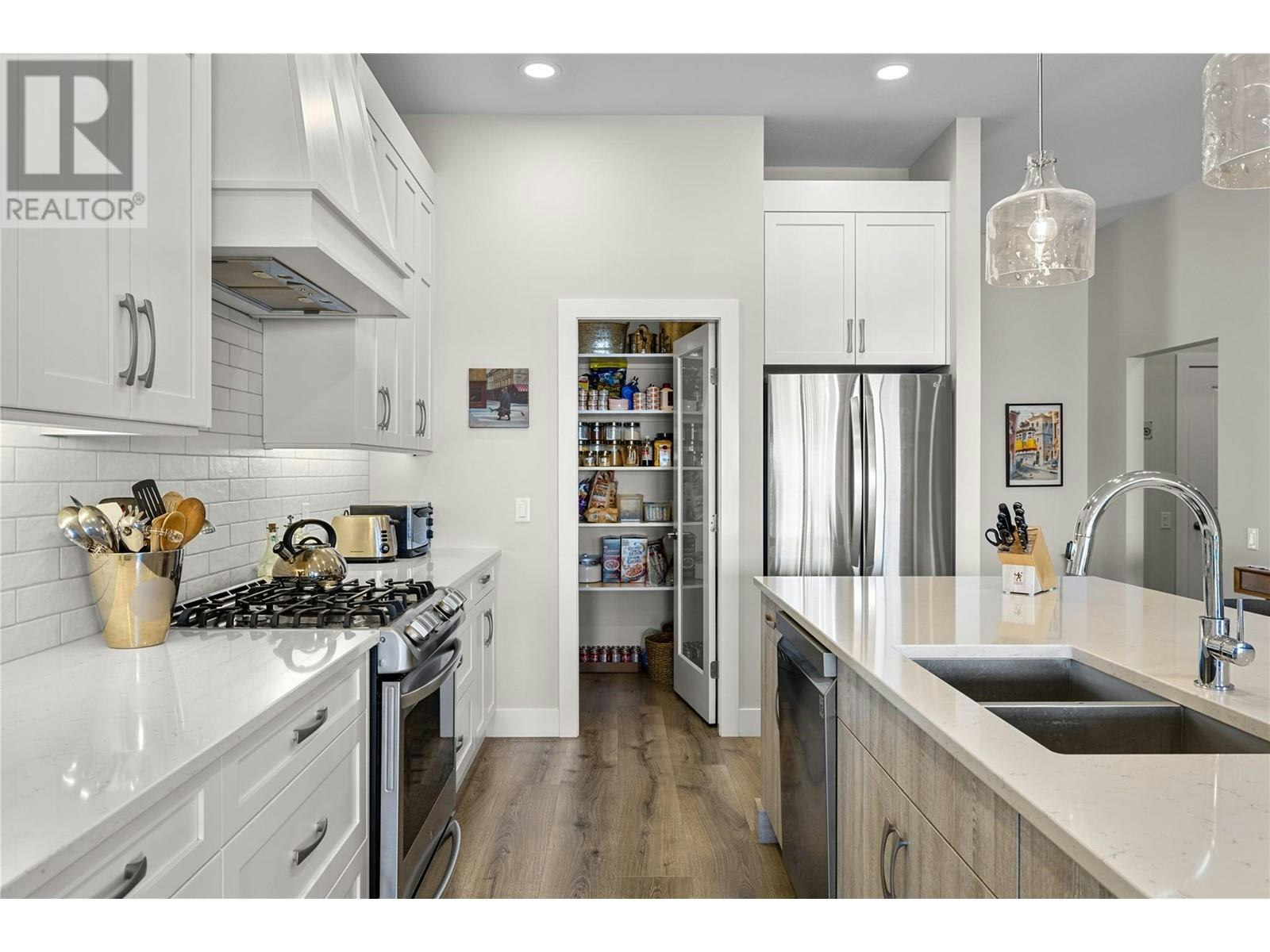 1950 Tallgrass Trail, Kelowna, BC, V1P 1T7 - 9