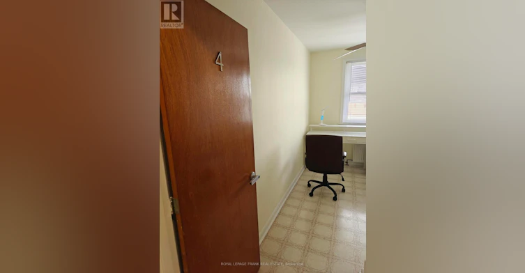 ROOM 4-374 Central Park Boulevard S, Oshawa, ON, L1H 5X2 - 2