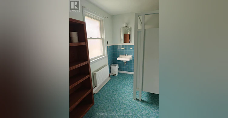 ROOM 4-374 Central Park Boulevard S, Oshawa, ON, L1H 5X2 - 11