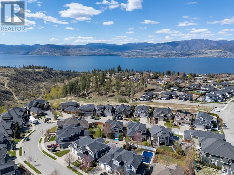 5507 Lee Lane, Kelowna, BC, V1W 5H2 - 9