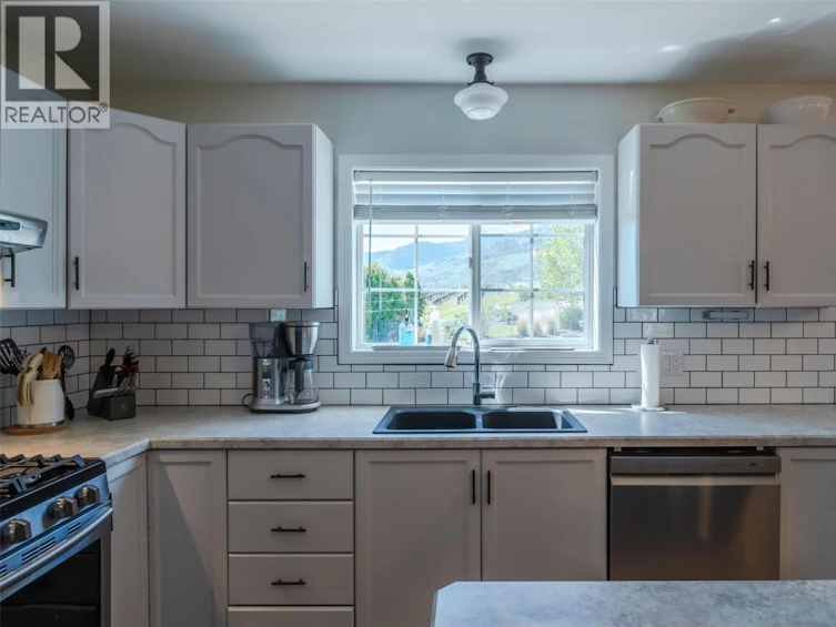 445 5 Road, Oliver, BC, V0H 1T1 - 6