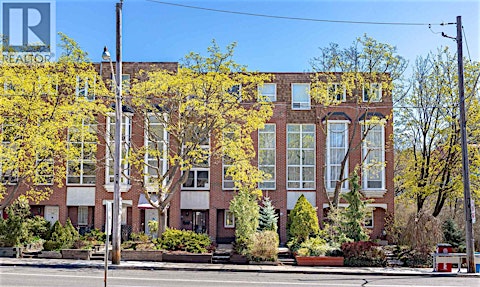 35 Keele Street, Toronto, ON, M6P 2J8