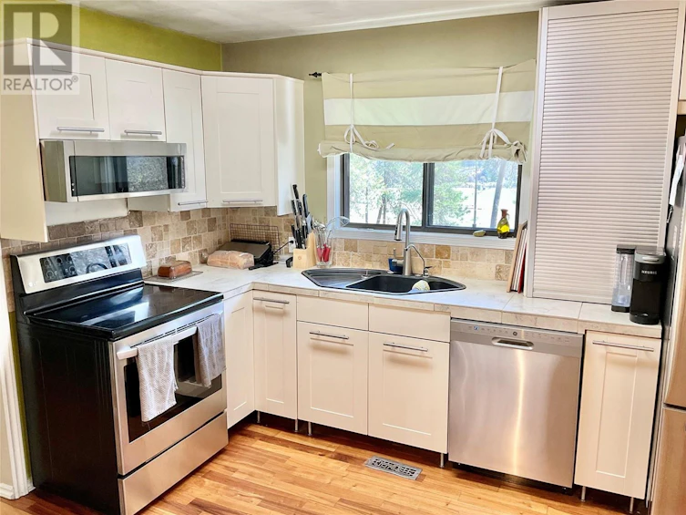 1715 33 Highway, Rock Creek, BC, V0H 1Y0 - 23