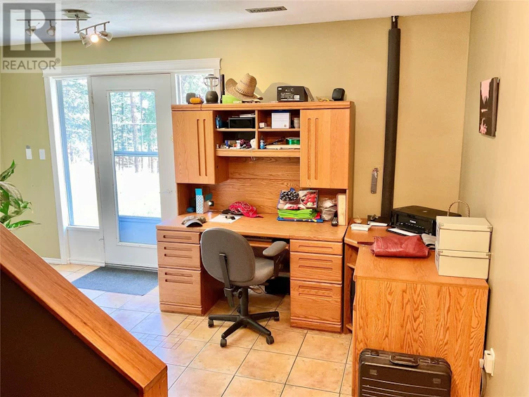 1715 33 Highway, Rock Creek, BC, V0H 1Y0 - 41