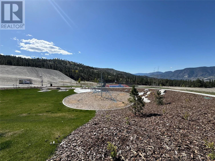1099 Elk Street, Penticton, BC, V2A 0C9 - 14