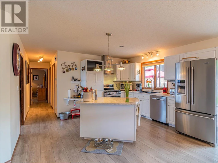 457 Gleneagles Drive, Kamloops, BC, V2E 1Y4 - 6