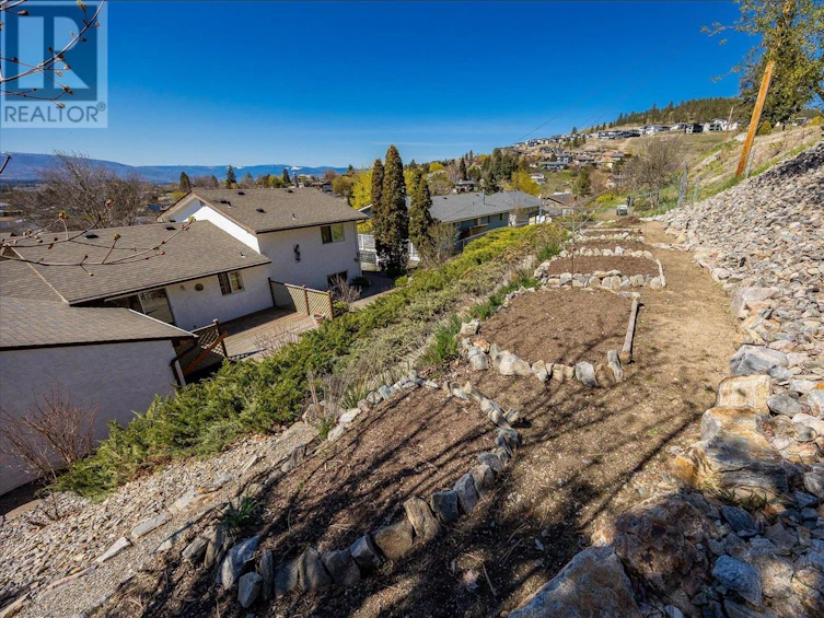 1281 Lund Road, Kelowna, BC, V1P 1K9 - 32