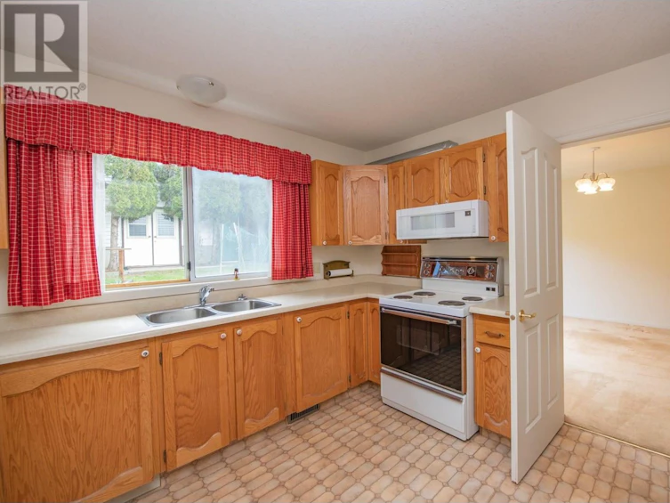 8153 Okanagan Landing Road, Vernon, BC, V1H 1J4 - 17