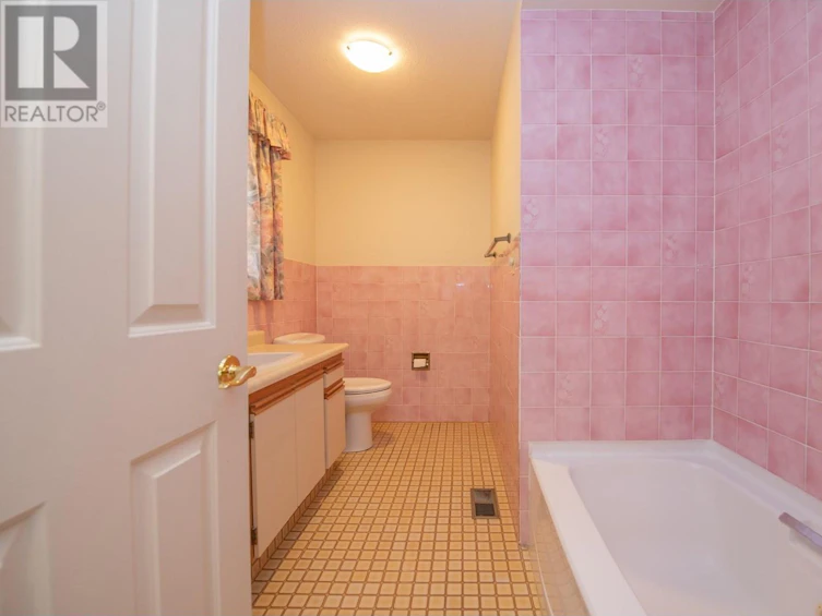8153 Okanagan Landing Road, Vernon, BC, V1H 1J4 - 20