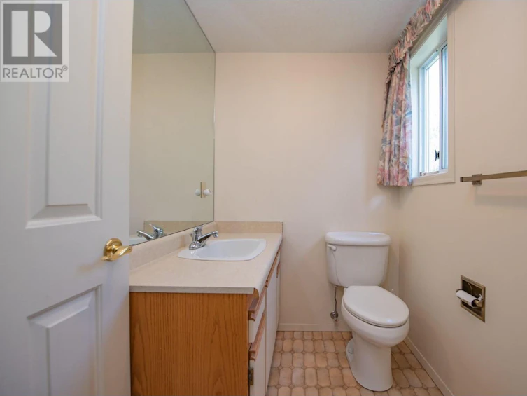 8153 Okanagan Landing Road, Vernon, BC, V1H 1J4 - 21