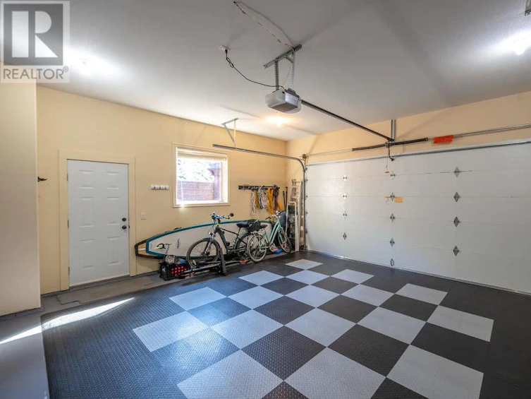 1564 Holden Road, Penticton, BC, V2A 8M9 - 31