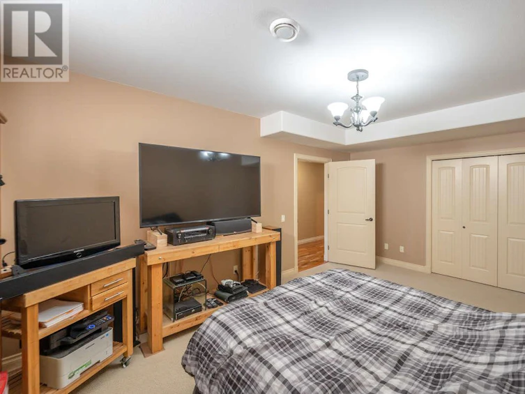 1564 Holden Road, Penticton, BC, V2A 8M9 - 53