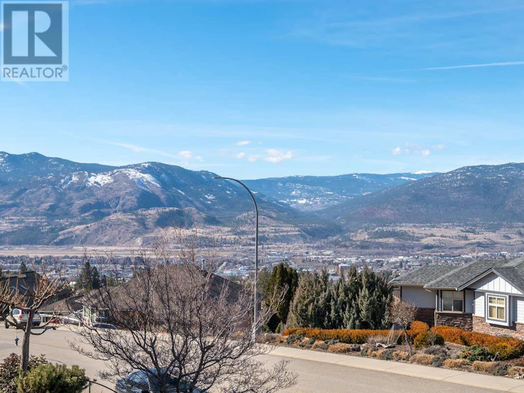 1564 Holden Road, Penticton, BC, V2A 8M9 - 72