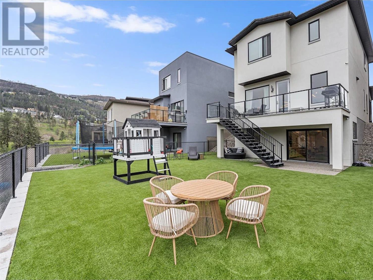 1864 Viewpoint Crescent, Westbank, BC, V1Z 4E1 - 2