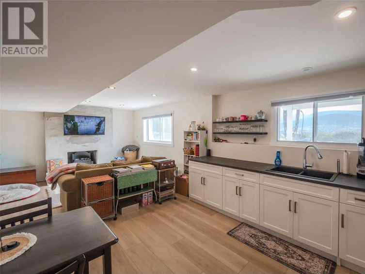 1407 Sparton Drive, Summerland, BC, V2A 8Z5 - 33
