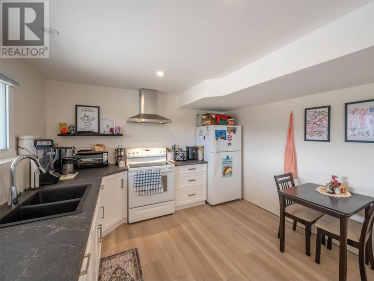 1407 Sparton Drive, Summerland, BC, V2A 8Z5 - 35