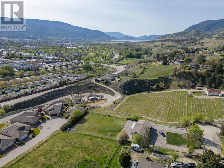 1407 Sparton Drive, Summerland, BC, V2A 8Z5 - 5