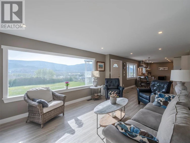 1407 Sparton Drive, Summerland, BC, V2A 8Z5 - 8