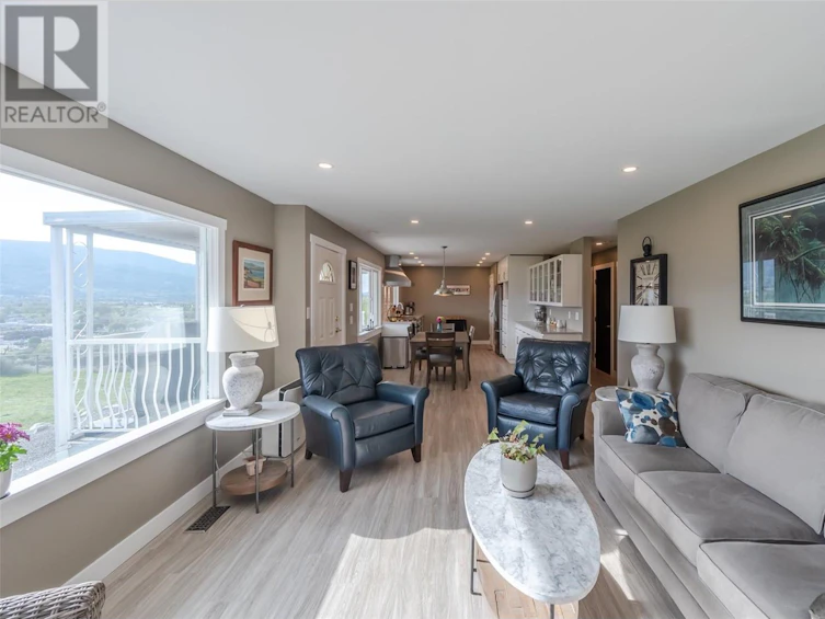 1407 Sparton Drive, Summerland, BC, V2A 8Z5 - 9