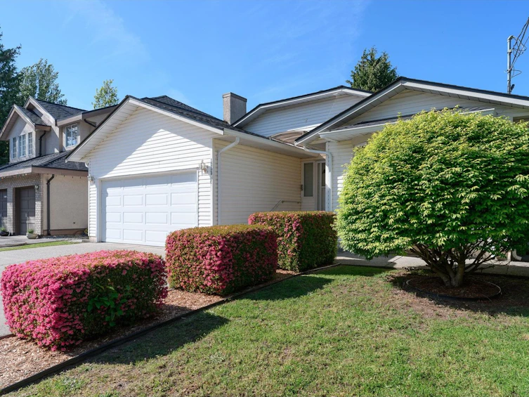 15729 20, Surrey, BC, V4A 2A7 - 3
