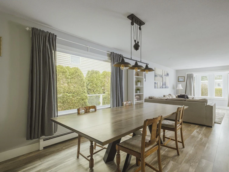 15729 20, Surrey, BC, V4A 2A7 - 11