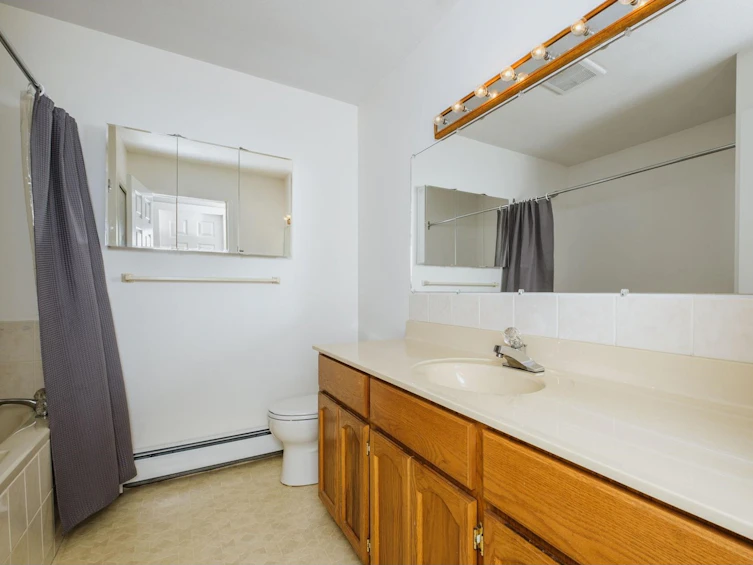 15729 20, Surrey, BC, V4A 2A7 - 31