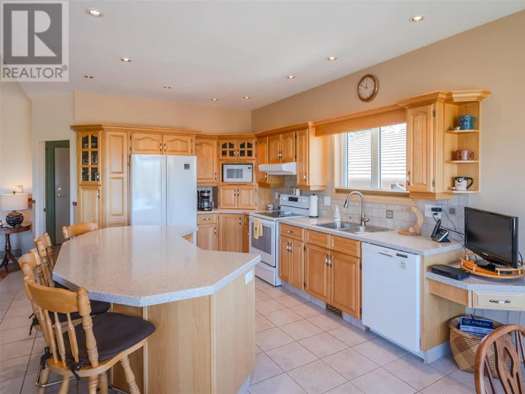 11909 Olympic View Drive, Osoyoos, BC, V0H 1V4 - 14