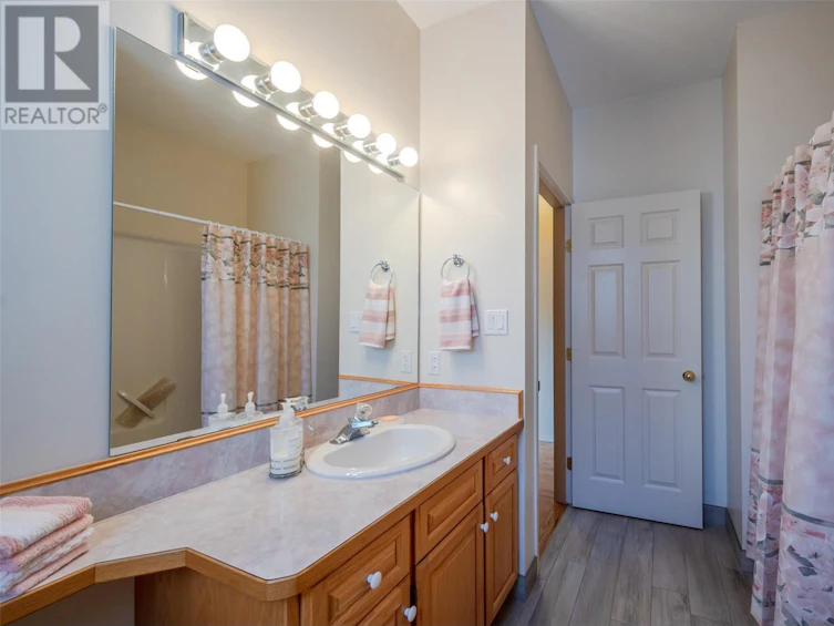 11909 Olympic View Drive, Osoyoos, BC, V0H 1V4 - 33