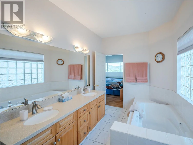 11909 Olympic View Drive, Osoyoos, BC, V0H 1V4 - 40