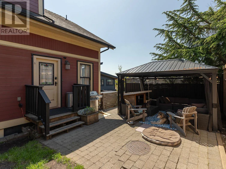 218 Burr Street, New Westminster, BC, V3M 3T8 - 23