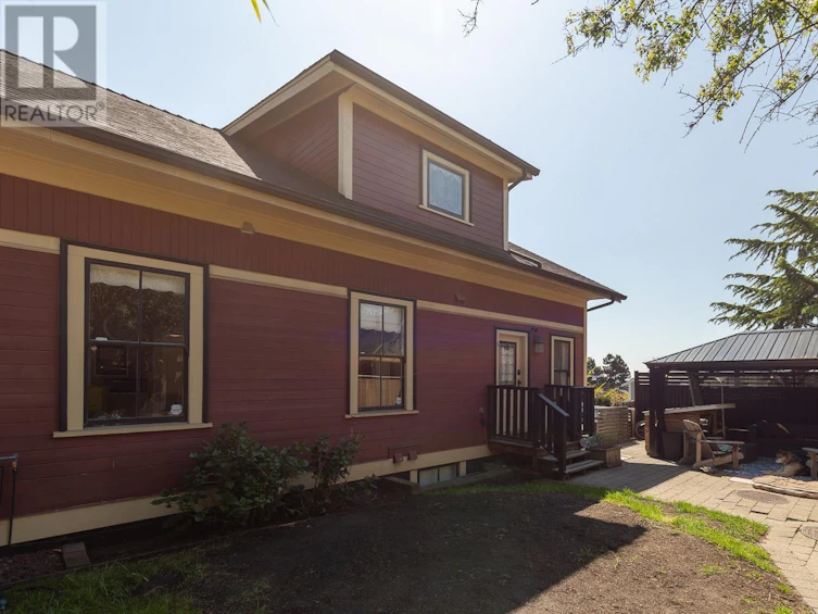 218 Burr Street, New Westminster, BC, V3M 3T8 - 24