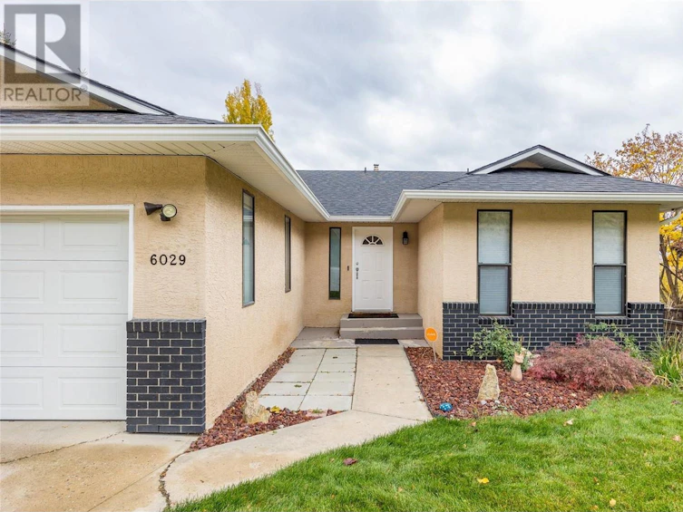 6029 Turner Avenue, Peachland, BC, V0H 1X7 - 3