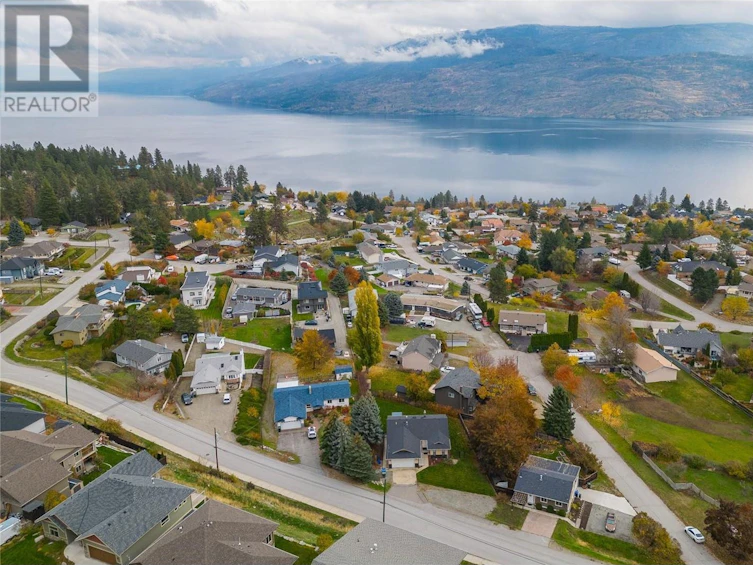 6029 Turner Avenue, Peachland, BC, V0H 1X7 - 52