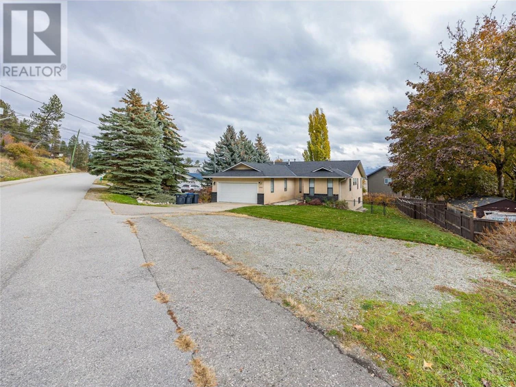 6029 Turner Avenue, Peachland, BC, V0H 1X7 - 56
