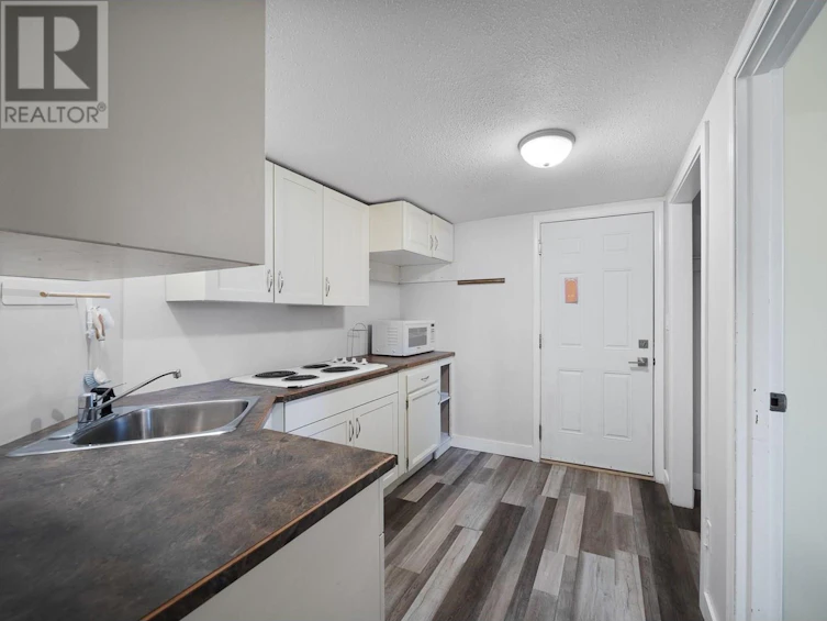 2190 Southeast Okanagan Avenue, Salmon Arm, BC, V1E 1H4 - 27