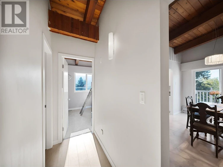 2190 Southeast Okanagan Avenue, Salmon Arm, BC, V1E 1H4 - 15